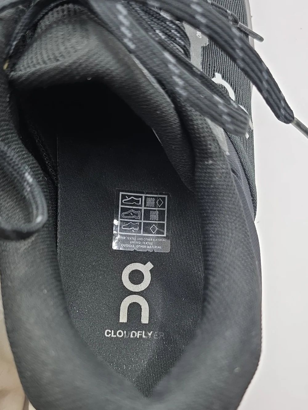 On Cloudflyer 5, Helion  Black/White Womens Size M11